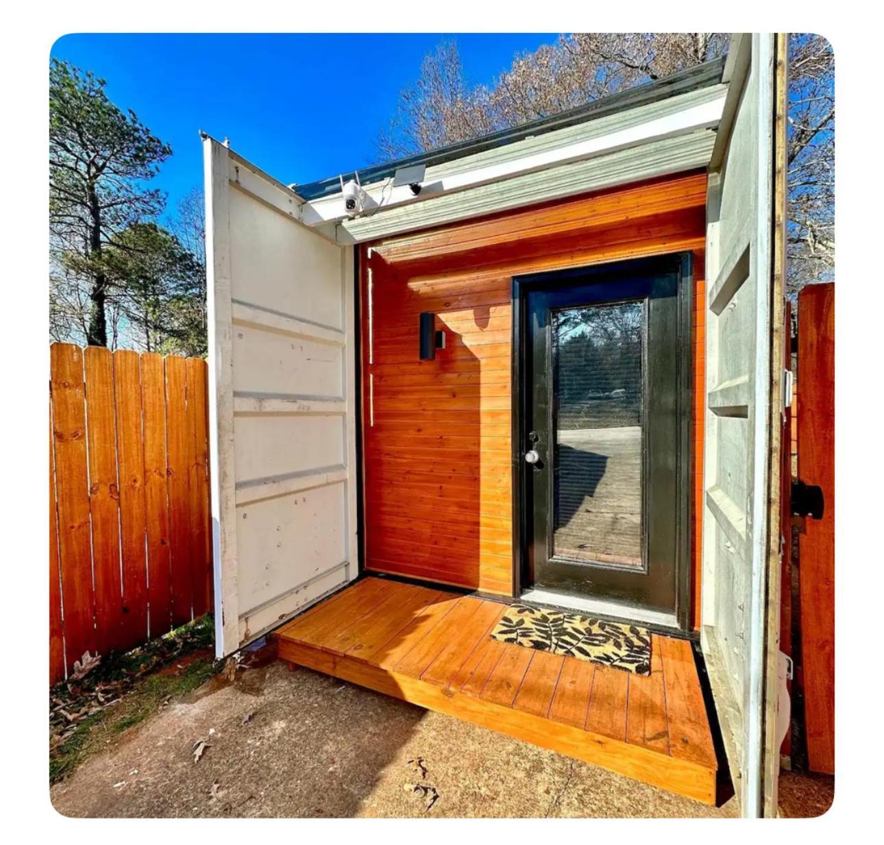 Nomehaus Shipping Container Studio Residential Neighborhood Atenas Exterior foto